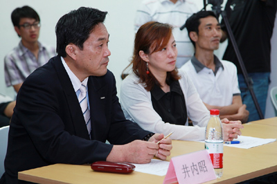 2011年6月15日,Kanebo佳丽宝在北京市妇联、北京妇女儿童发展基金会的支持下,设立了“佳丽宝(中国)大学生创业基金”,并在北京工业大学举办了“佳丽宝(中国)大学生创业基金授予仪式”。该创业基金将为部分